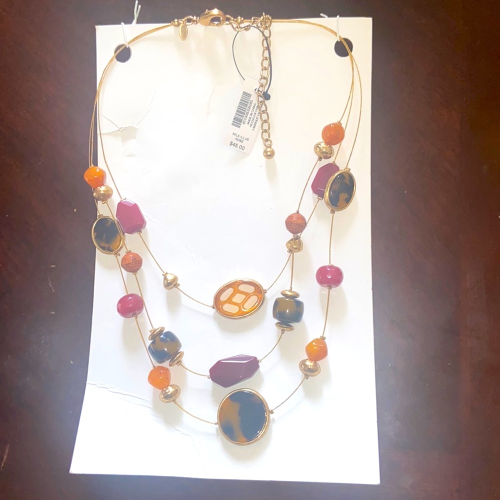 Bead necklace